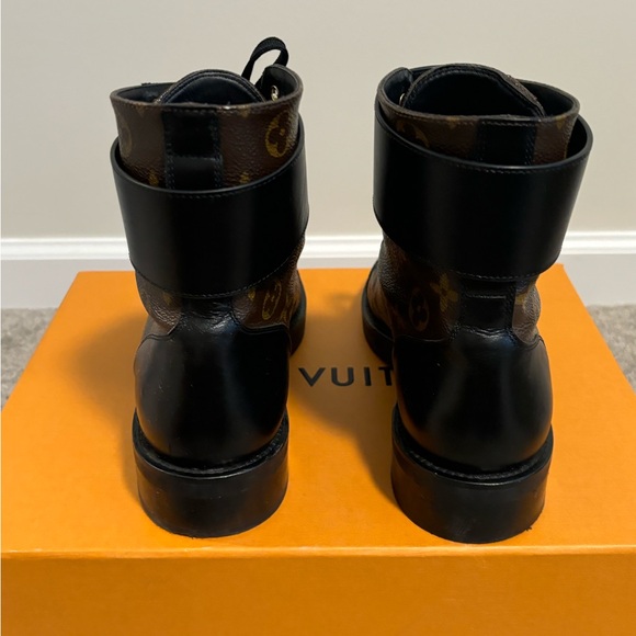 Louis Vuitton combat boots - Picture 3 of 5